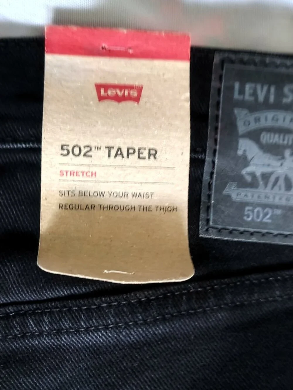 NWT Mens Levis 502 Size 36x32 Color Black Taper Jeans
